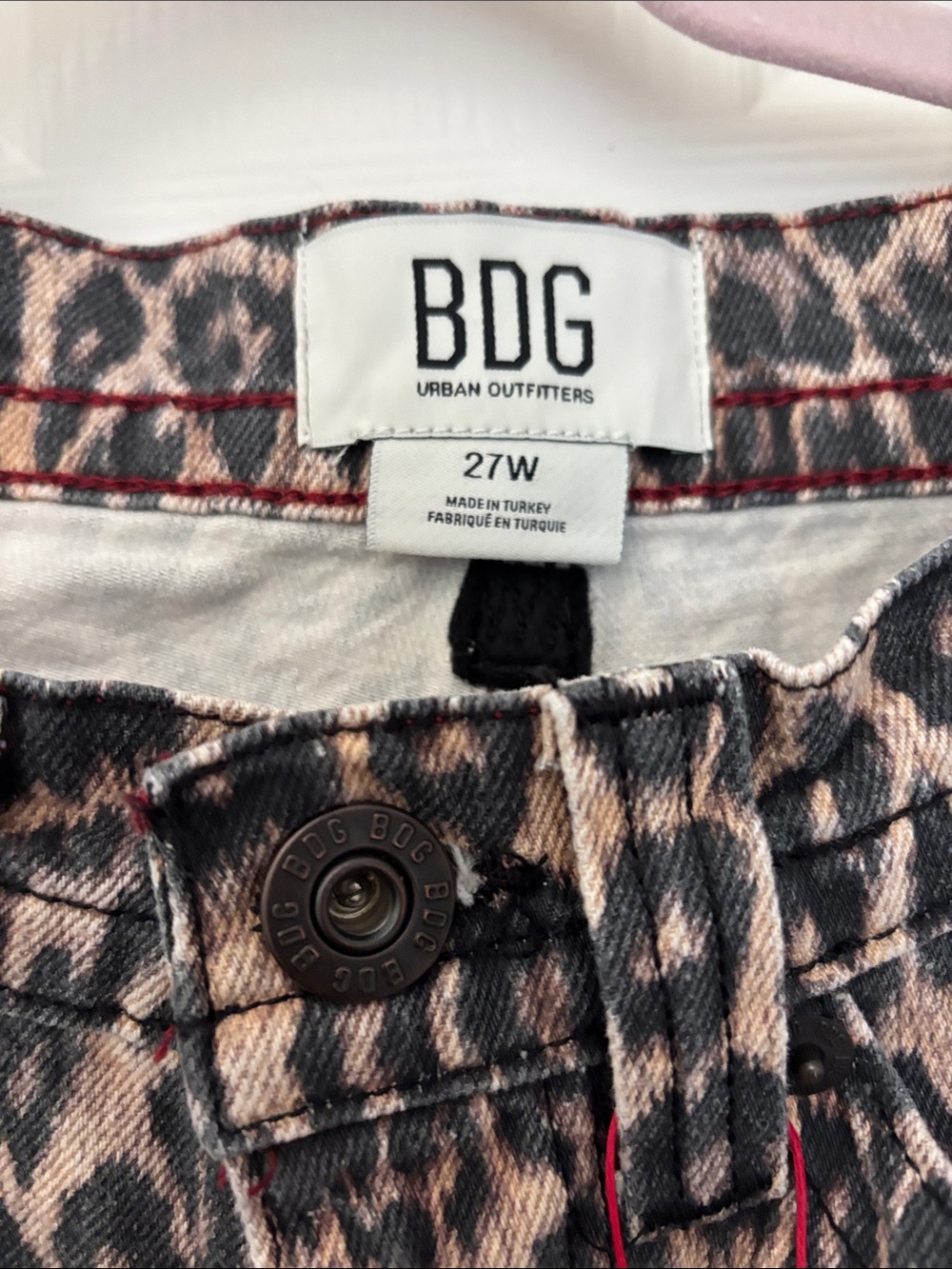 BDG Leopard-Print Wide Leg Boyfriend Kayla Jean. Urban Outfitters. SIZE 27W. NEW - Picture 4 of 9